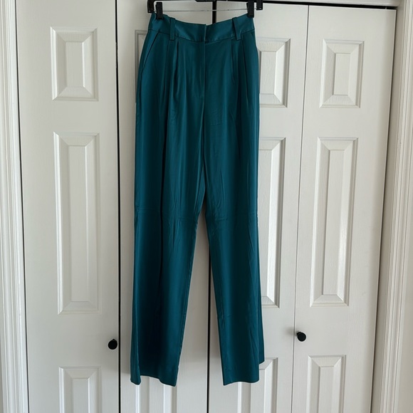 Favorite Daughter THE SATIN FAVORITE PANT // Dark Teal - Picture 8 of 11